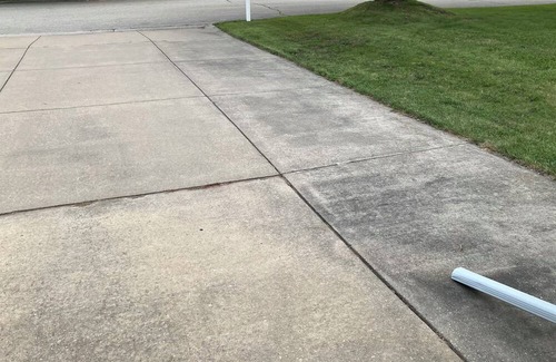 Ashwaubenon Alquiler De RV | Driveway 3 Blocks from Lambeau Field: RV Friendly for NFL Draft