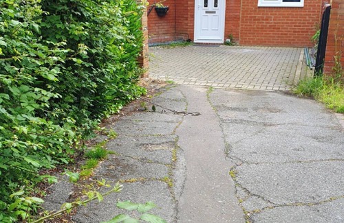 Basildon Apartamento | Cozy studio room within a house in Basildon with free WiFi