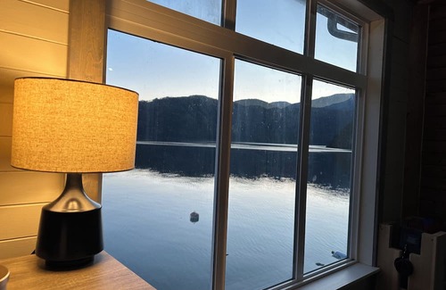 Echo Island Chalet De Esquí | Ozarks Vortex Island Cabin: Your Serene Lakeside Escape