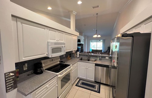 Estero Condominio | 2 Bed 2 Bath condo in fabulous Bella Terra Estero with Resort Style Pool and Gym