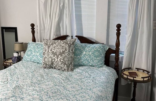 Hattiesburg Casa | Spacious luxury 1 BR Getaway Near USM, Midtown