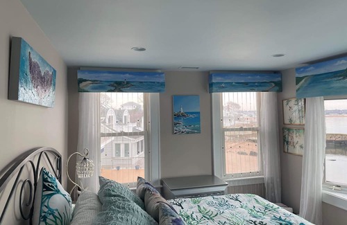 Yalesville Casa | Waterfront 2BR Oasis in East Haven – 10 Mins to New Haven