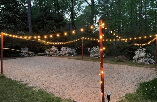 Rocky Mount Casa | treetop Paradise- pool, 6 beds, sand volleyball, outdoor Kitchen, & movie room