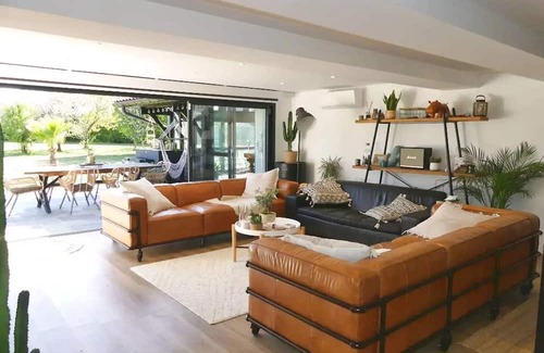 Angresse Casa | Residence Villa Casa Calabasas - Houses & Villas for 8 People