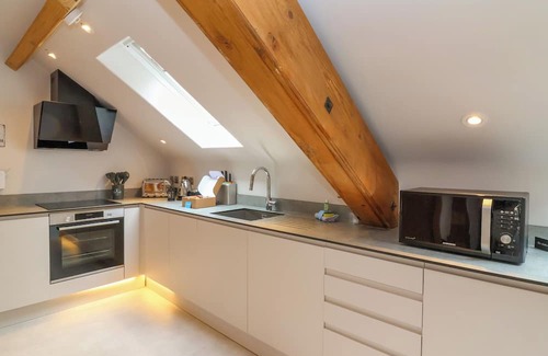 Sherborne Cabaña | THE HIDEOUT, romantic in Sherborne