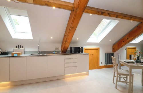Sherborne Cabaña | THE HIDEOUT, romantic in Sherborne