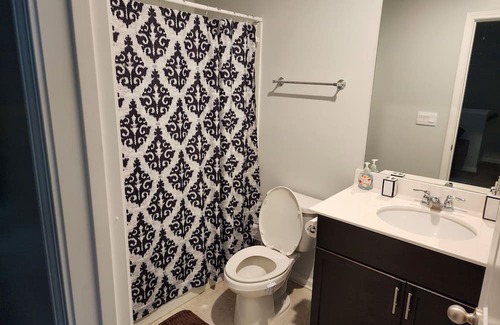 Lilburn Casa | Charming 3-bedroom townhome in Lilburn with WiFi, AC