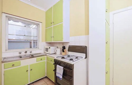 Blackburn Casa | Charming 1B1B House in Blackburn