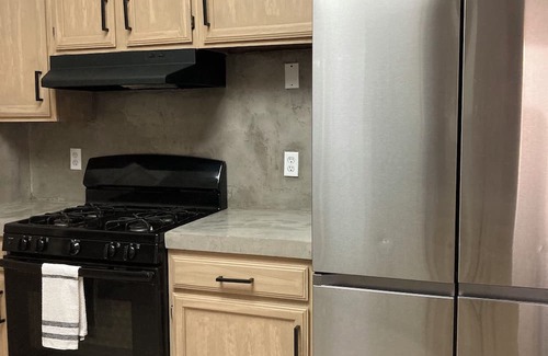 Lemoore Casa | Family friendly, pet-friendly Casa in heart of Lemoore