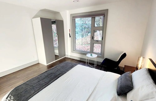 Cowichan Bay Casa | Cozy and Spacious 3 Bedroom House on Historic Marina