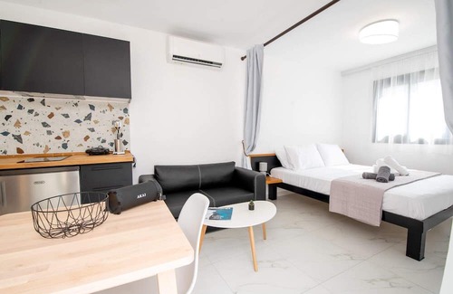 Zakhloritika Apartamento | Grand Relax Suite 1 with Private Jacuzzi