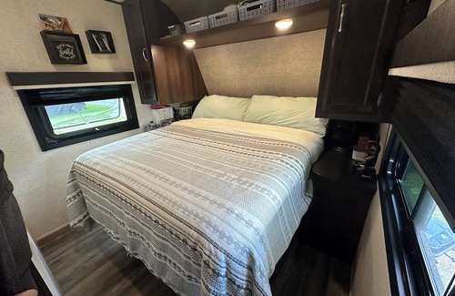 Stroudsburg Casa | Cozy 2-bedroom RV in awesome Stroudsburg with AC, WiFi