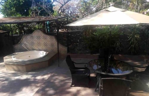 Tres de Mayo Casa | One floor house w/2 bdr 2 bath | Shared Pool