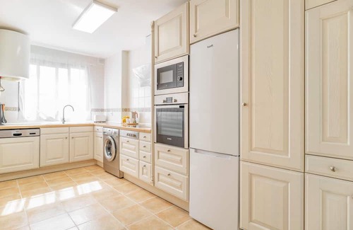Itrabo Apartamento | Look forward to a wonderful holiday in this comfortable holiday apartment with shared pool.