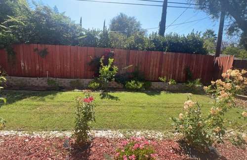 West Hills Casa | Charming 4-bedroom house in quiet family friendly neighborhood