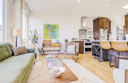 Eureka Valley Casa | 2-level house close to the Castro – amazing views!