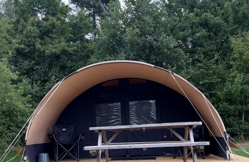 Loenen Casa | Enjoy the space and comfort of our De Waard Tunnel Tent with two sleeping areas and a spacious canopy.