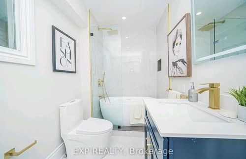 Oakwood Village Casa | Detached Home w/ private Backyard - Midtown Toronto - Quiet Street - Accesible