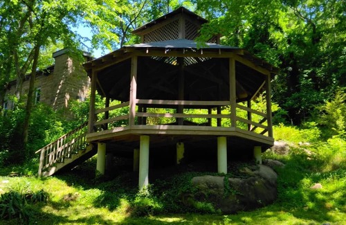 North Raleigh Condominio | Serene Condo on Neuse River