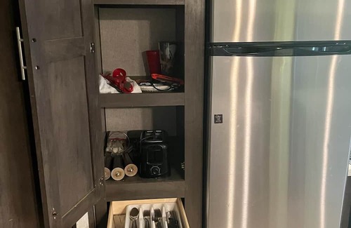 Andrews Casa | beautiful views from this 2021 rv that sleeps 5 comfortably. full size fridge