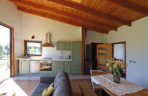 Villarrica Cabaña | Charming 2-bedroom cottage in front of Villarrika lake with superb internet