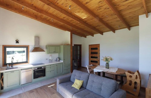 Villarrica Cabaña | Charming 2-bedroom cottage in front of Villarrika lake with superb internet
