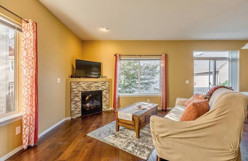 Hillsboro Casa | Experience modern comfort and convenience in the heart of Hillsboro at this 3BR 2.5BA private home