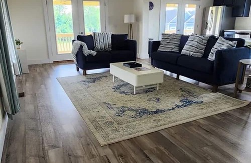 Orange Casa | Oasis on Lake Anna -