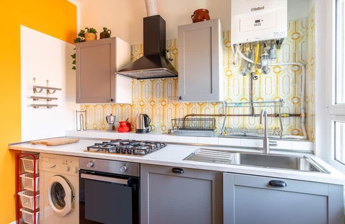 Marina di Massa Villa | Villa 'La Casa Verde' with Private Garden and Wi-Fi