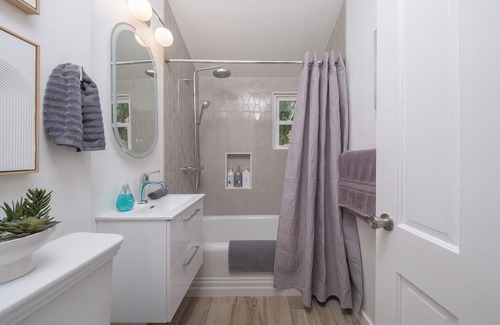 Greenbriar Casa | Private, Quiet, Entire 1 Bdrm Sanctuary in the Hillsnn