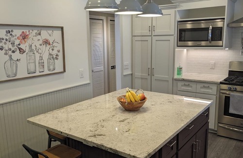 Middleton Casa | Elegant home w/well-equipped kitchen, big yard, & many entertainment options
