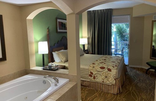 Weston Complejo | Luxury one bedroom and one bathroom unit with full amenities