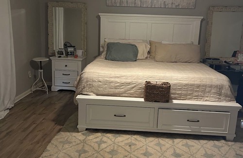 Quail Valley Casa | Spacious 4-bedroom house with POOL WiFi and AC in adorable Missouri City