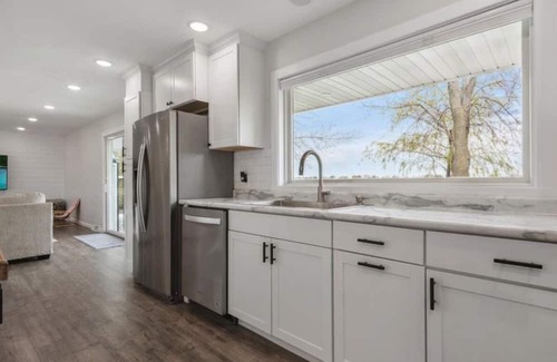 Brandt Cabina | Shady Beach Retreat at Lake Cochrane - Gary, SD