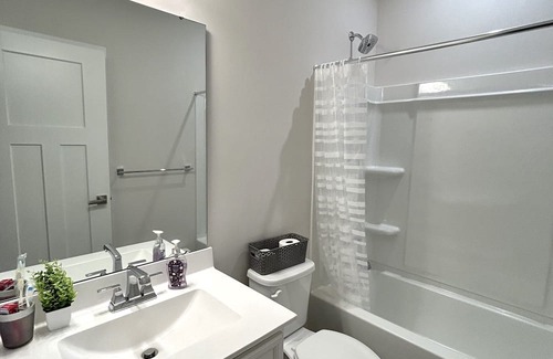 Gibsonia Casa | Newly built 3-bedroom townhome with comfort and style