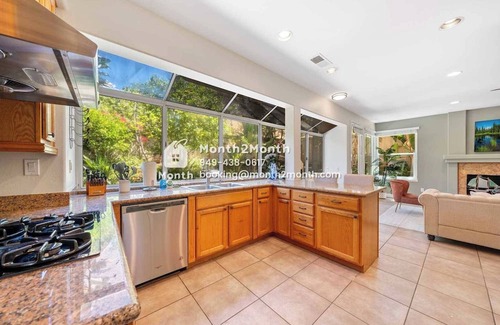 Aliso Viejo Casa | Saddleridge Sanctuary #42198