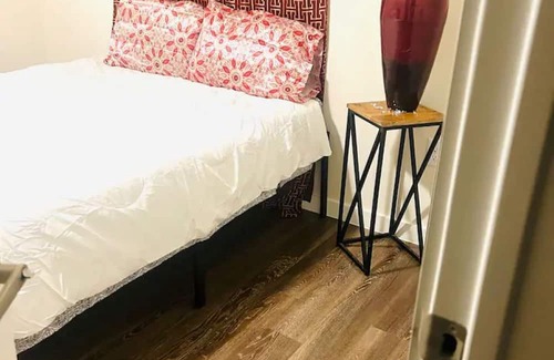 Texas City Apartamento | The LagoonSide LoungeAway w/Pool/Parking/WiFi Pkg