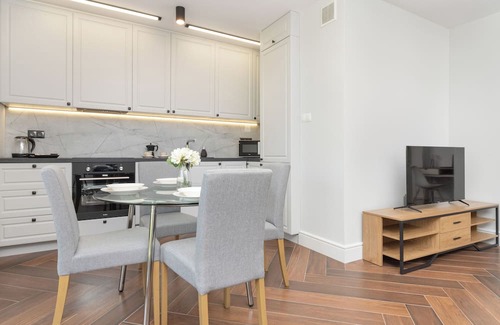 Orunia-St. Wojciech-Lipka Apartamento | Unique Apartment in Gdańsk by Renters