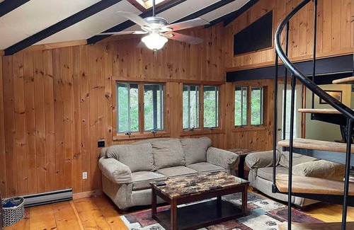 West Dover Chalet De Esquí | 4 Month Minimum! Winter Rental 1/2 mile to Mt Snow