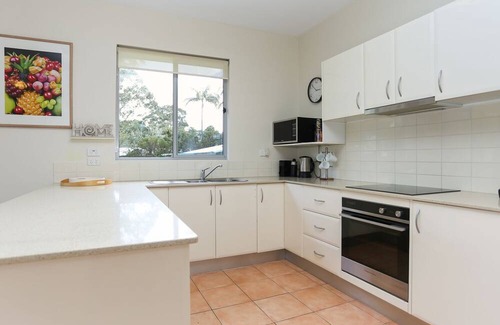 Hawks Nest Casa | Lovely Pet Friendly Beach House