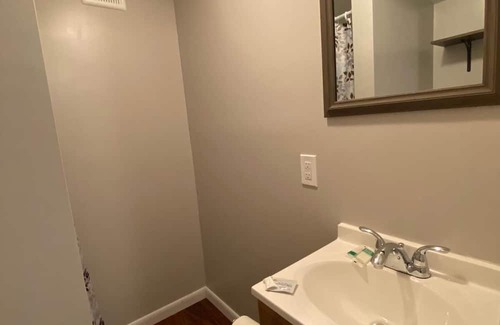 Jacksonville Cabina | Cozy cabin in enchanting Jacksonville with WiFi, AC