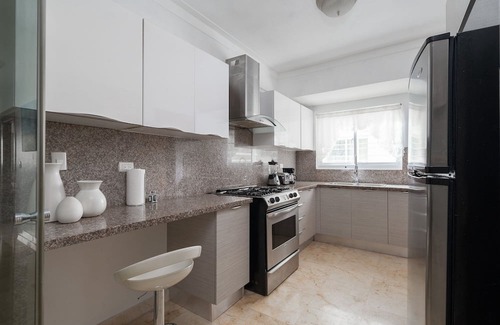 La Arboleda Apartamento | CityCenter-Comfy-3br-W/Pool-Gym-A/C-WiFi-YellowKey