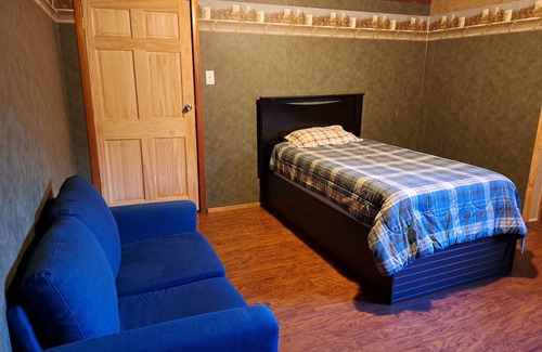 Lowville Casa | Charming 2-bedroom house just outside of Lowville