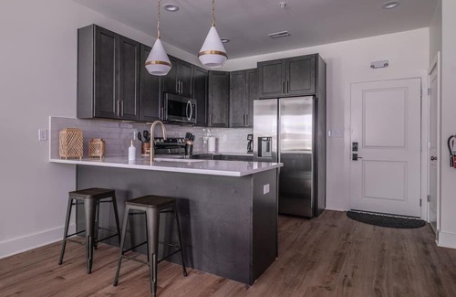 Trussville Apartamento | Luxury in Downtown Trussville