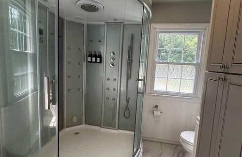 Childs Casa | Villa with hot tub on Ash Lane