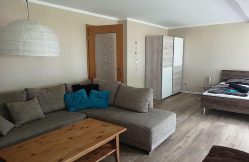 Aventoft Apartamento | Apartment 'Ferienwohnung Sort Sol' with Shared Terrace, Shared Garden and Wi-Fi
