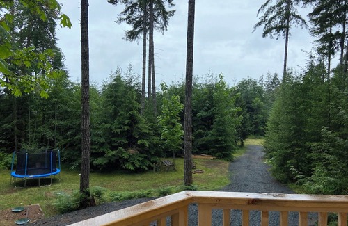Port Alberni Cabaña | Unique West coast Cottage Nestled in the Woods
