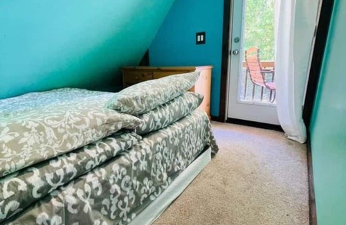 Colborne Casa | Alicia Bliss Lakefront