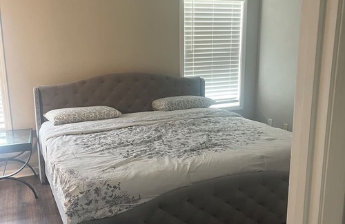 Smyrna Casa | Cozy 4-bedroom house in wonderful Smyrna with WiFi, AC