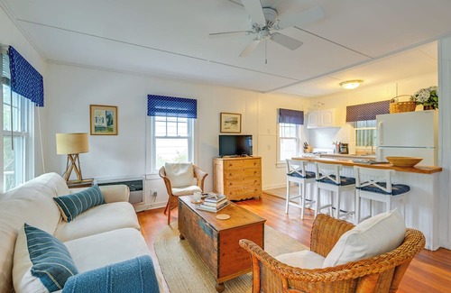 New Suffolk Cabaña | Enchanting North Fork Garden Cottage w/Water View